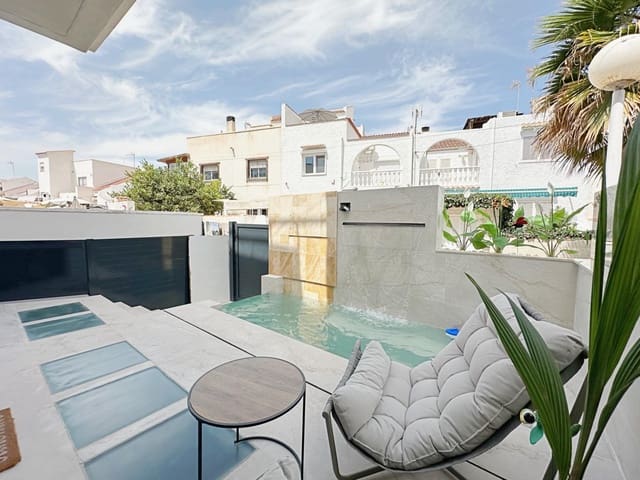 3 camera da letto Casa in vendita in Nueva Torrevieja, Torrevieja con piscina - 539.000 € (Rif: 10022180)