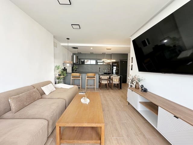 3 camera da letto Casa in vendita in Nueva Torrevieja, Torrevieja con piscina - 539.000 € (Rif: 10022180)