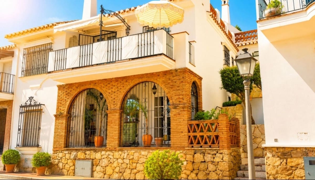 2 makuuhuone Omakotitalo myytävänä paikassa Mijas Golf mukana uima-altaan - 370 000 € (Ref: 10022182)