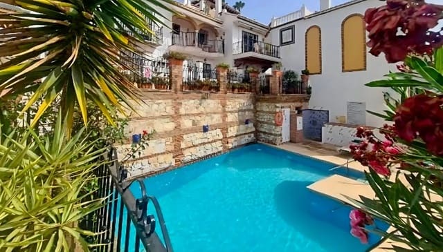 2 makuuhuone Omakotitalo myytävänä paikassa Mijas Golf, Mijas mukana uima-altaan - 370 000 € (Ref: 10022182)