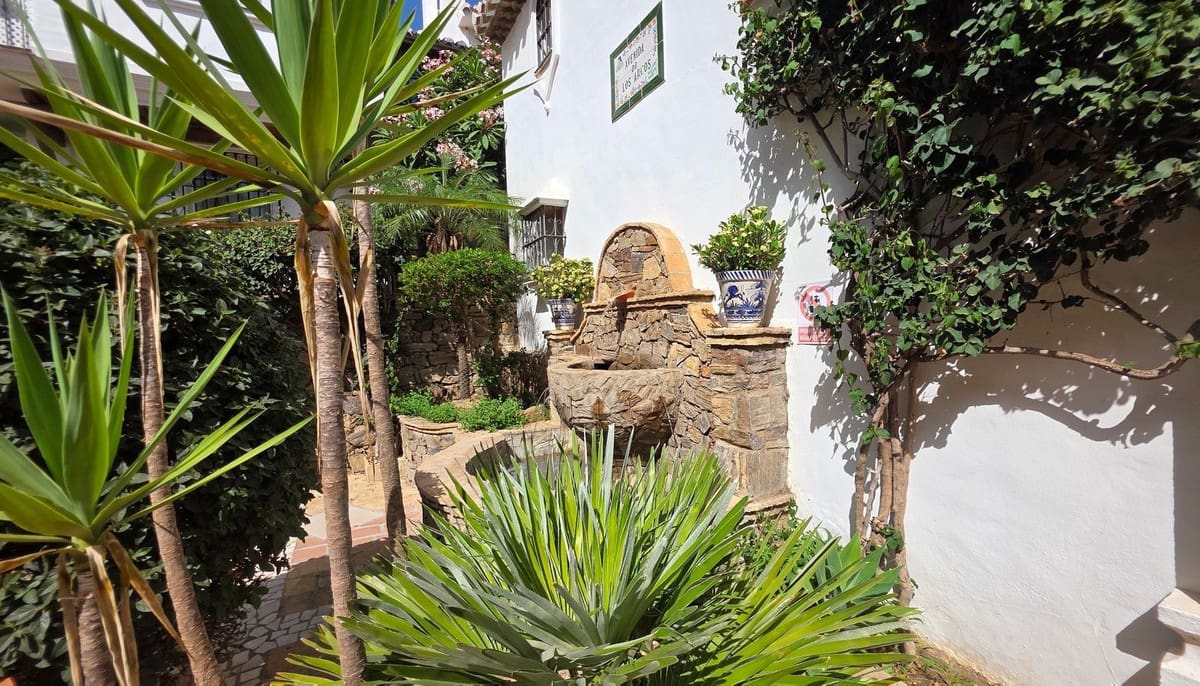 2 makuuhuone Omakotitalo myytävänä paikassa Mijas Golf mukana uima-altaan - 370 000 € (Ref: 10022182)