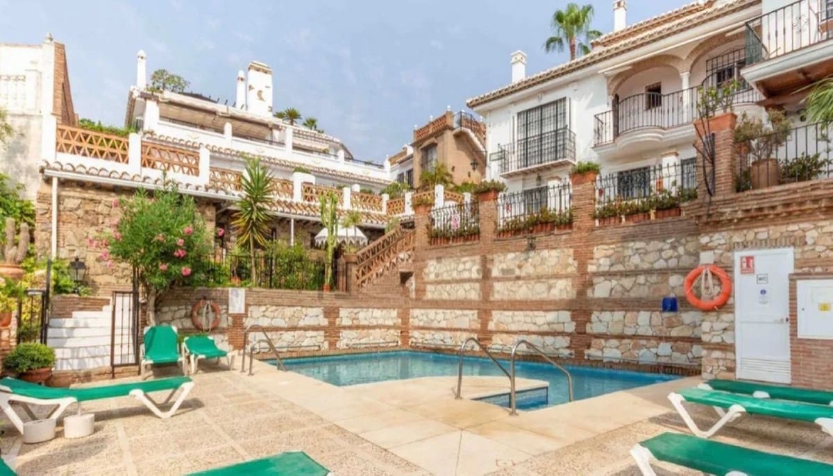 2 makuuhuone Omakotitalo myytävänä paikassa Mijas Golf mukana uima-altaan - 370 000 € (Ref: 10022182)