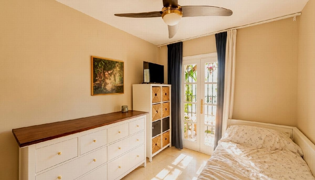 2 bedroom Villa for sale in Mijas Golf with pool - € 370,000 (Ref: 10022182)