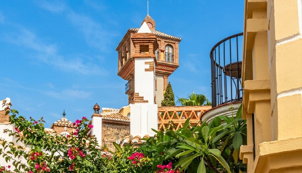 2 bedroom Villa for sale in Mijas Golf with pool - € 370,000 (Ref: 10022182)