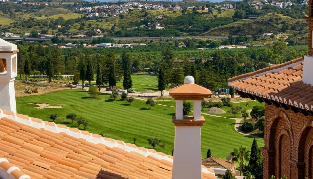 2 bedroom Villa for sale in Mijas Golf with pool - € 370,000 (Ref: 10022182)