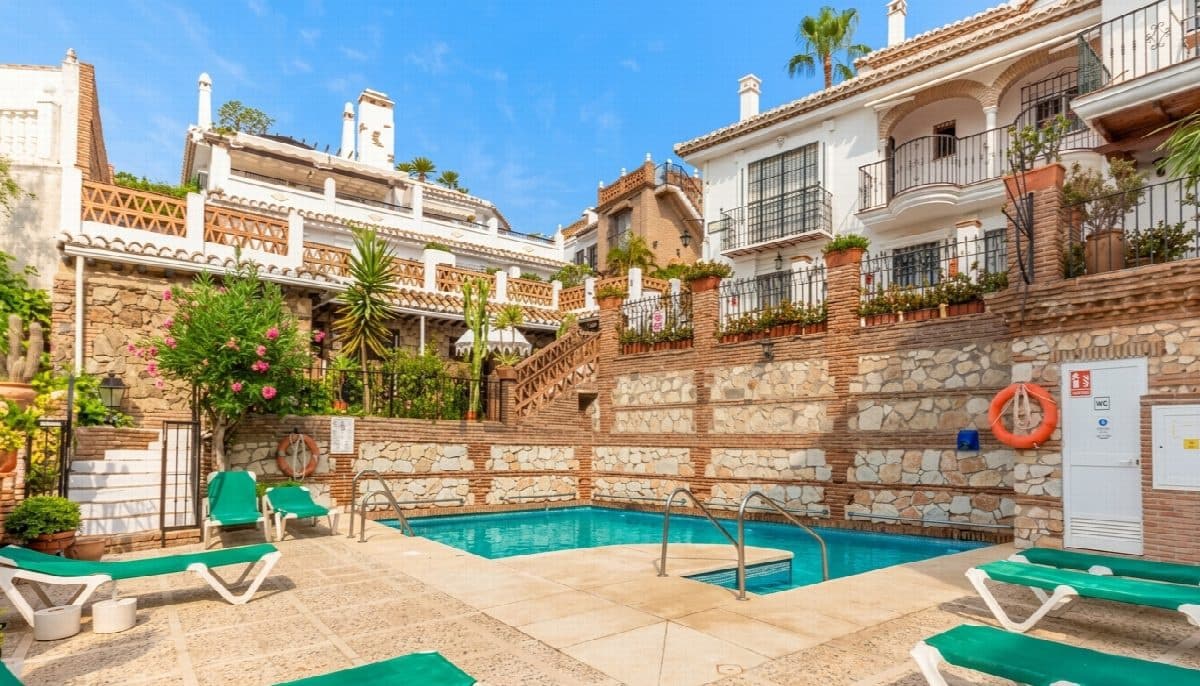 2 bedroom Villa for sale in Mijas Golf with pool - € 370,000 (Ref: 10022182)
