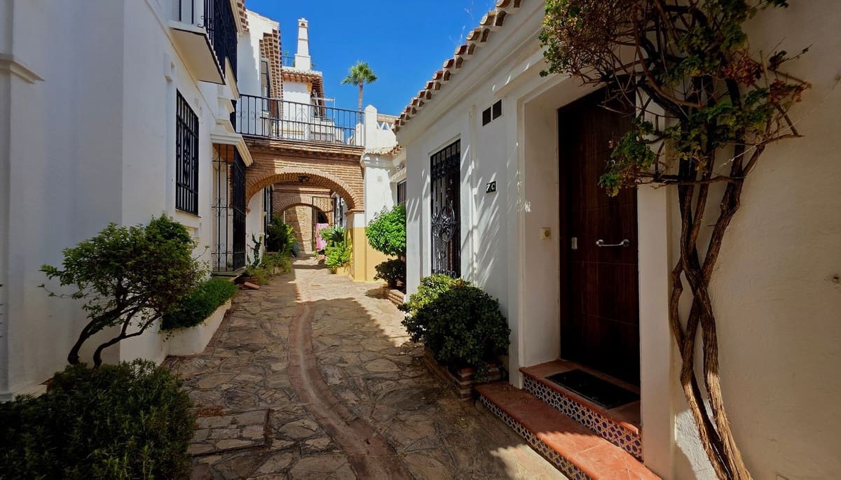 2 sypialnia Dom na sprzedaż w Mijas Costa z basenem - 370 000 € (Ref: 10022183)