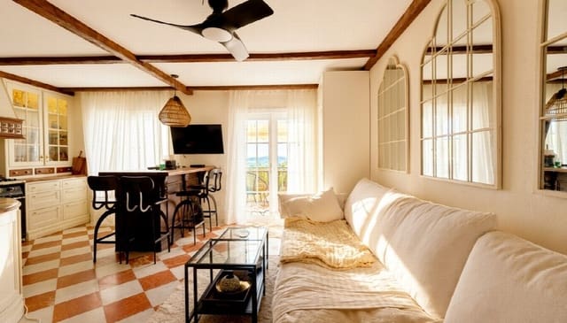 2 makuuhuone Omakotitalo myytävänä paikassa Mijas Costa, Mijas mukana uima-altaan - 370 000 € (Ref: 10022183)