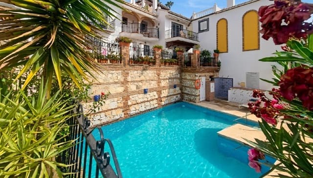 2 makuuhuone Omakotitalo myytävänä paikassa Mijas Costa, Mijas mukana uima-altaan - 370 000 € (Ref: 10022183)