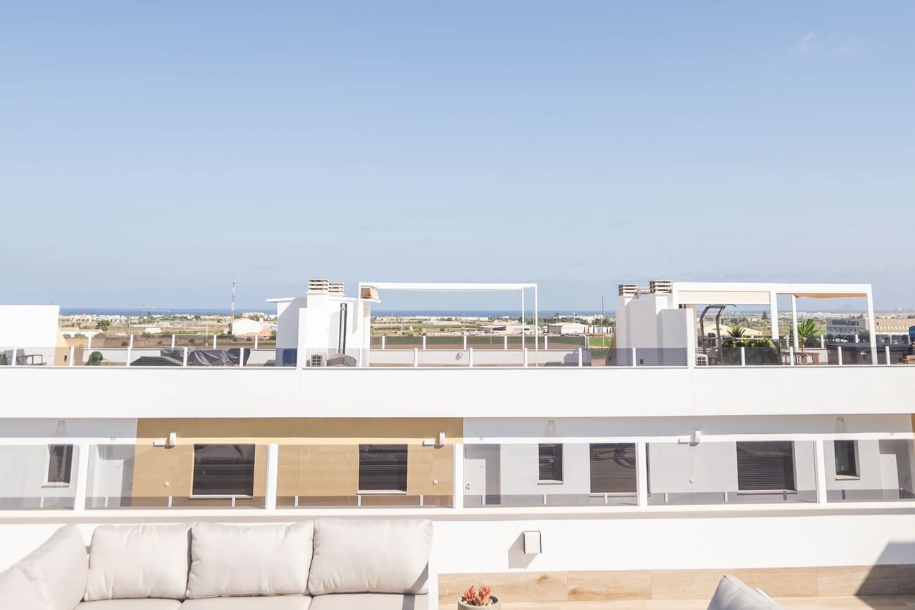 2 slaapkamer Penthouse te koop in Pilar de la Horadada met zwembad garage - € 395.000 (Ref: 10022184)