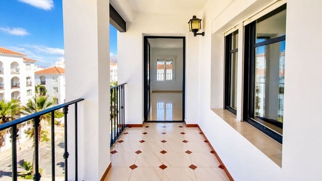 1 slaapkamer Appartement te koop in San Luis de Sabinillas, Manilva met zwembad - € 220.000 (Ref: 10023759)