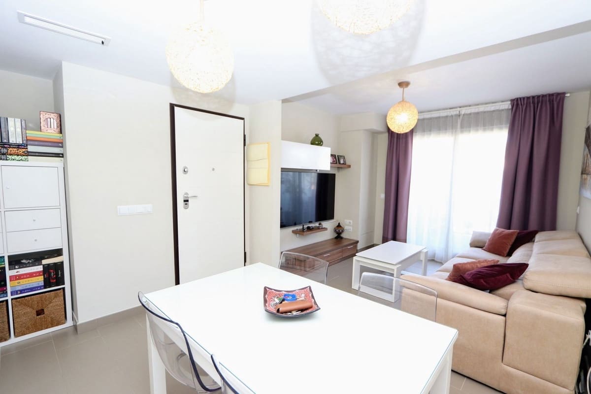 3 Zimmer Apartment zu verkaufen in San Javier mit Pool - 250.000 € (Ref: 10023760)