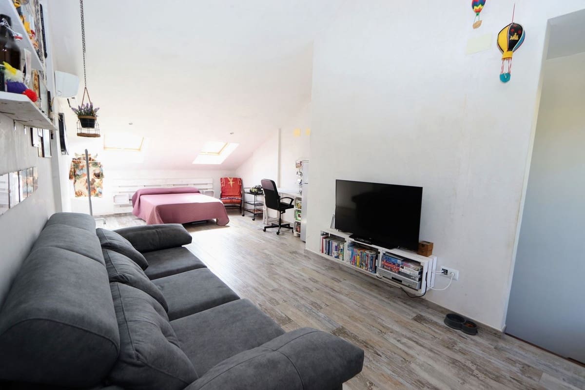 3 Zimmer Apartment zu verkaufen in San Javier mit Pool - 250.000 € (Ref: 10023760)