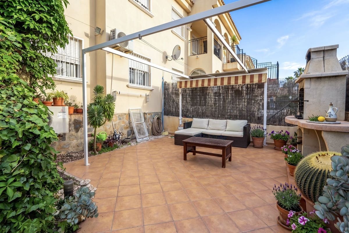 3 sovrum Lägenhet till salu i Playa Flamenca med pool garage - 190 000 € (Ref: 10023761)