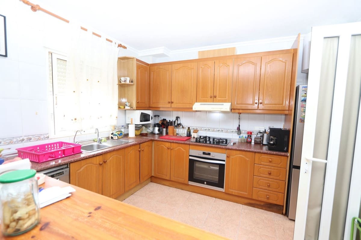 3 sovrum Lägenhet till salu i Playa Flamenca med pool garage - 190 000 € (Ref: 10023761)
