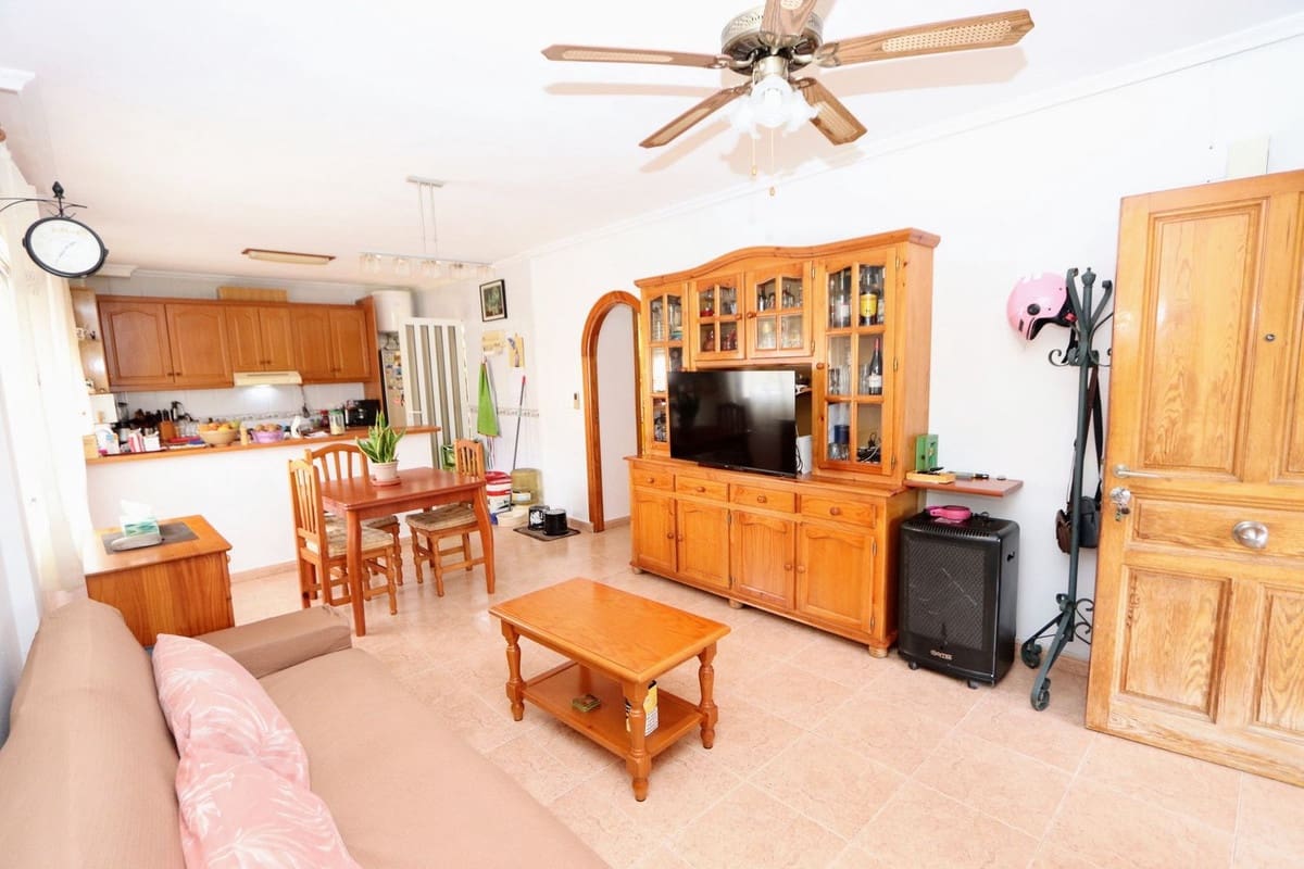 3 Zimmer Apartment zu verkaufen in Playa Flamenca mit Pool Garage - 190.000 € (Ref: 10023761)