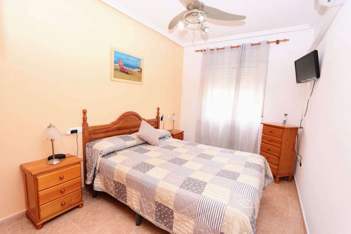 3 Zimmer Apartment zu verkaufen in Playa Flamenca mit Pool Garage - 190.000 € (Ref: 10023761)