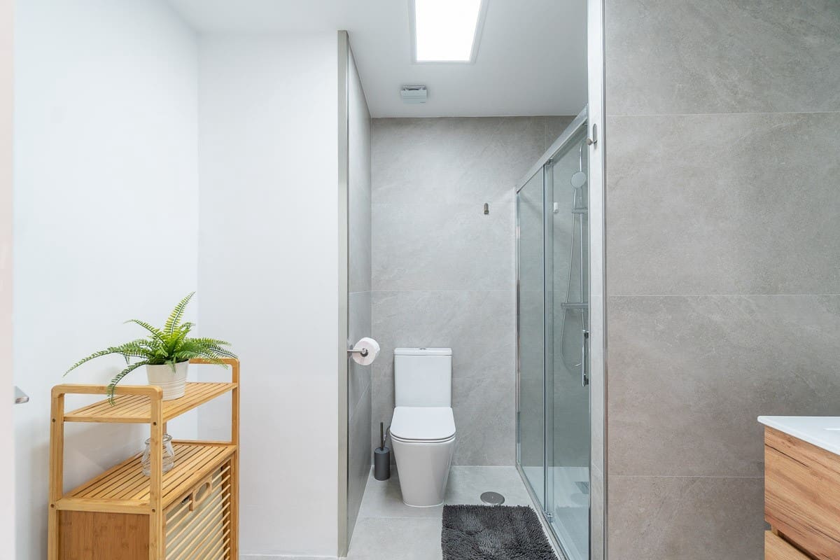 Apartamento de 2 habitaciones en Torrevieja en venta - 199.000 € (Ref: 10023765)