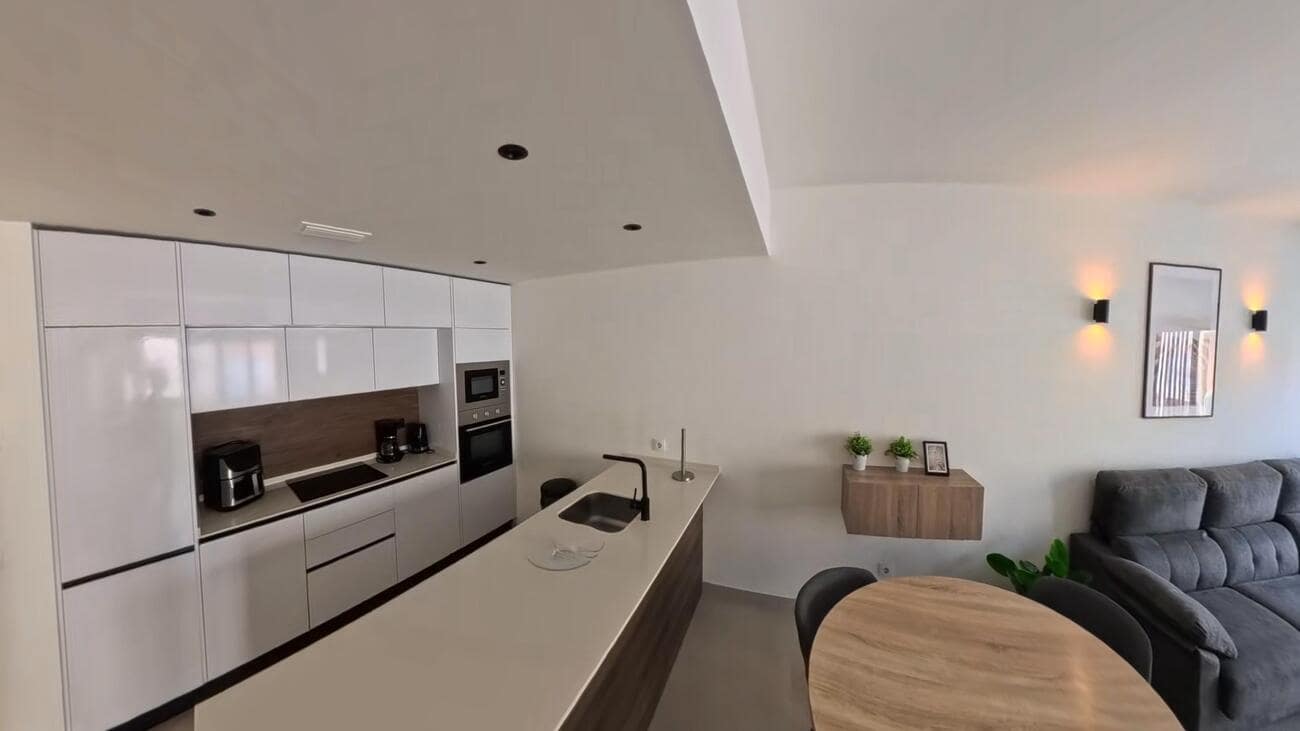 2 sypialnia Penthouse na sprzedaż w Torrevieja z basenem garażem - 389 000 € (Ref: 10023794)