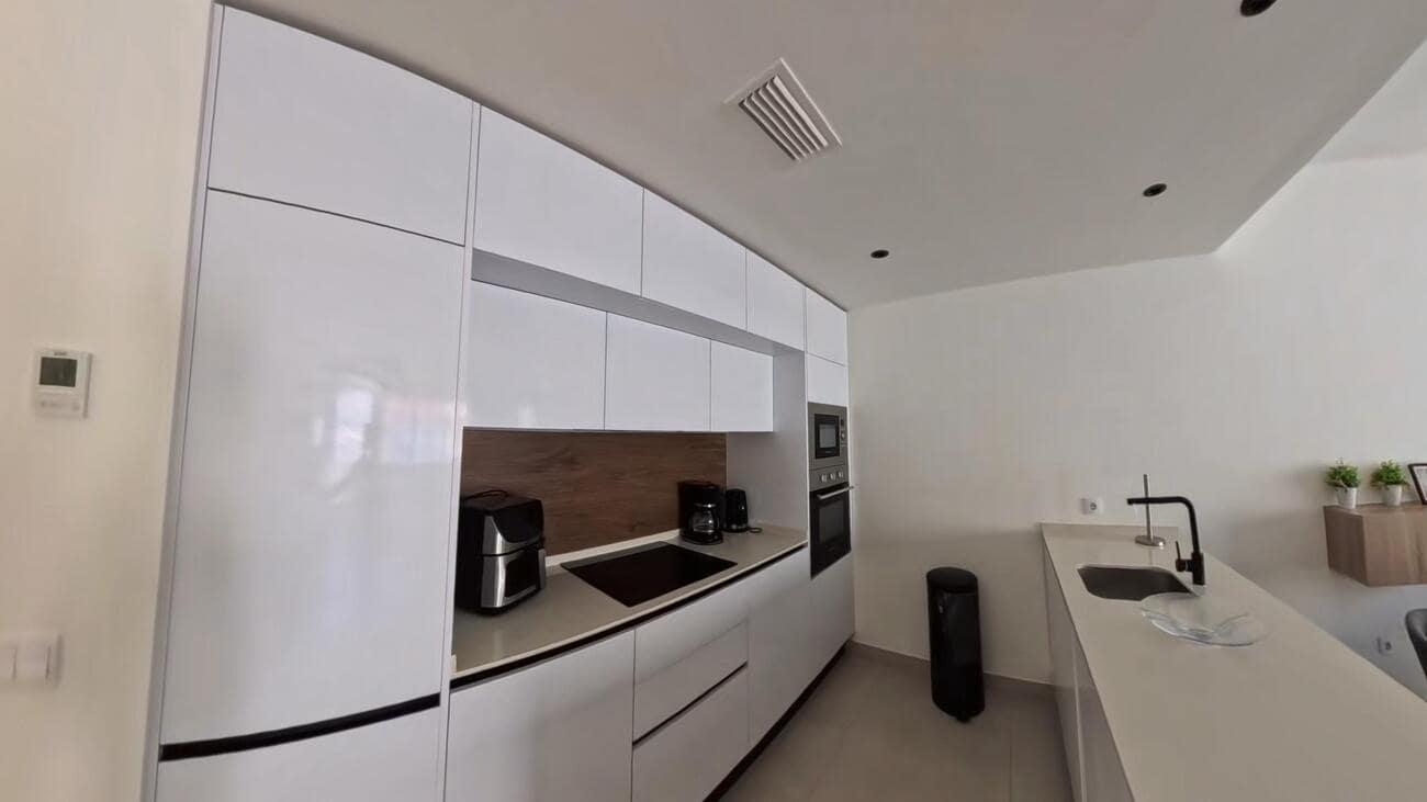 2 sypialnia Penthouse na sprzedaż w Torrevieja z basenem garażem - 389 000 € (Ref: 10023794)