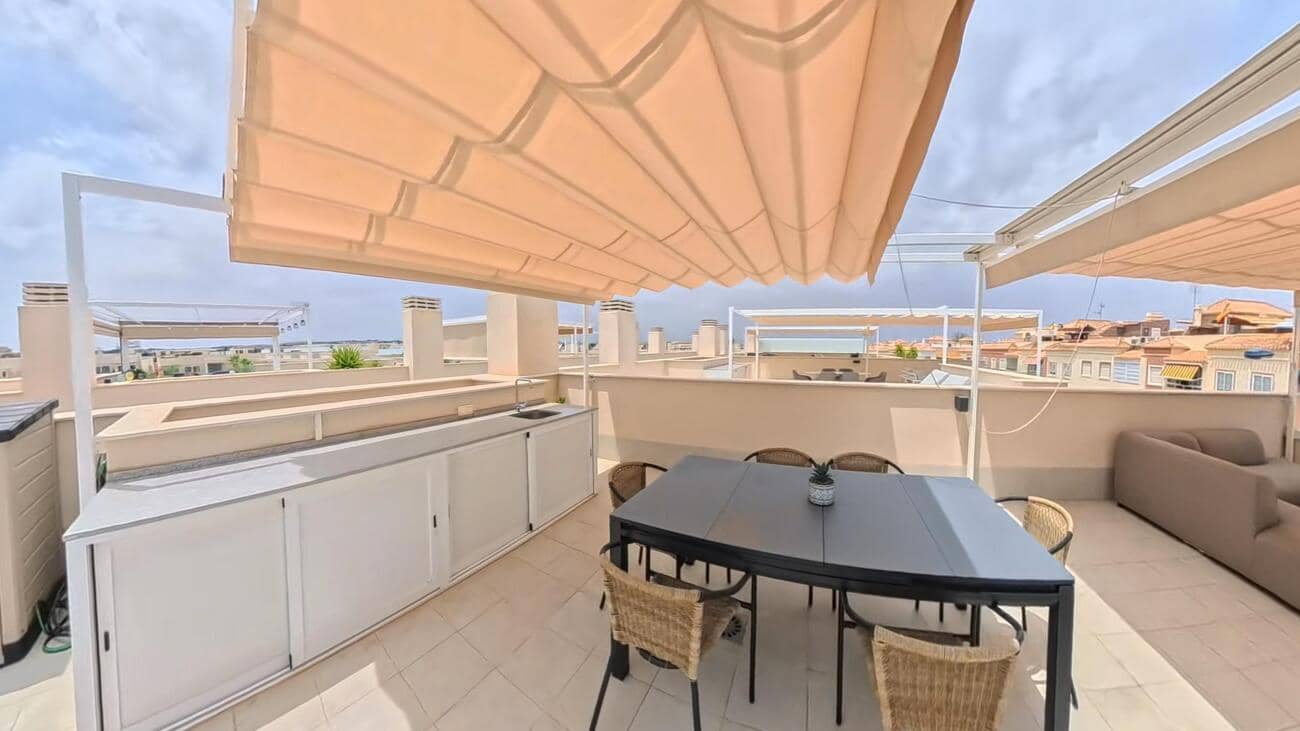 2 sypialnia Penthouse na sprzedaż w Torrevieja z basenem garażem - 389 000 € (Ref: 10023794)