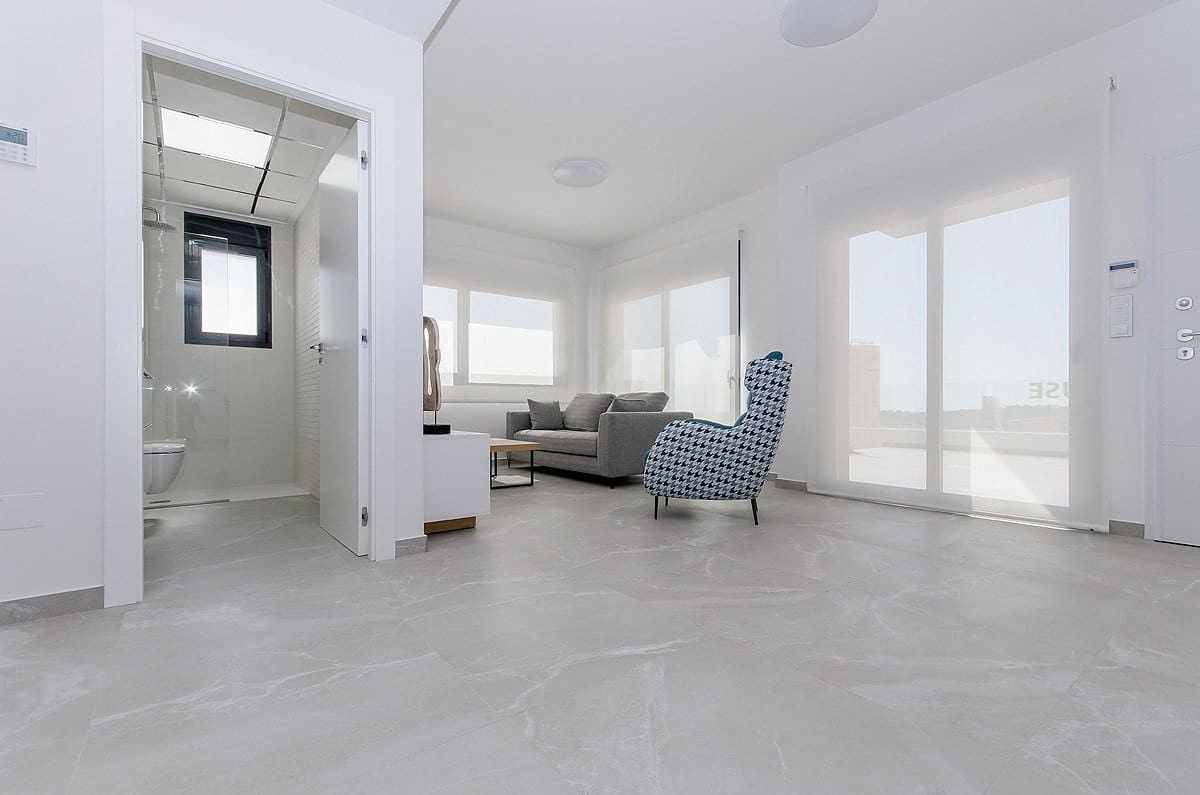 Bungalow de 3 habitaciones en San Miguel de Salinas en venta con piscina - 425.000 € (Ref: 10025378)