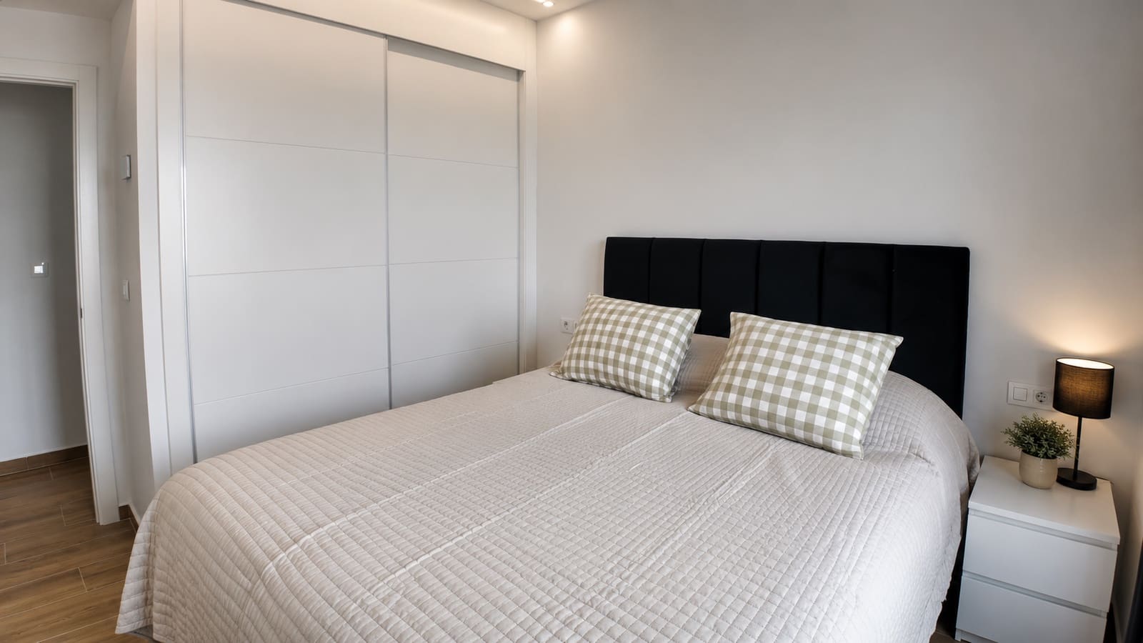 3 quarto Penthouse para venda em Orihuela Costa com piscina - 385 000 € (Ref: 10025380)