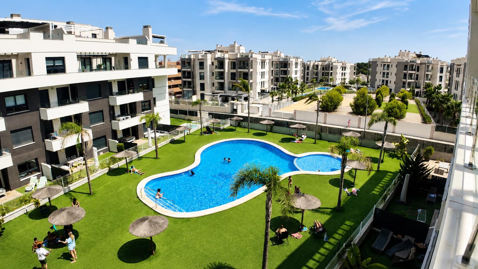 3 quarto Penthouse para venda em Orihuela Costa com piscina - 385 000 € (Ref: 10025380)