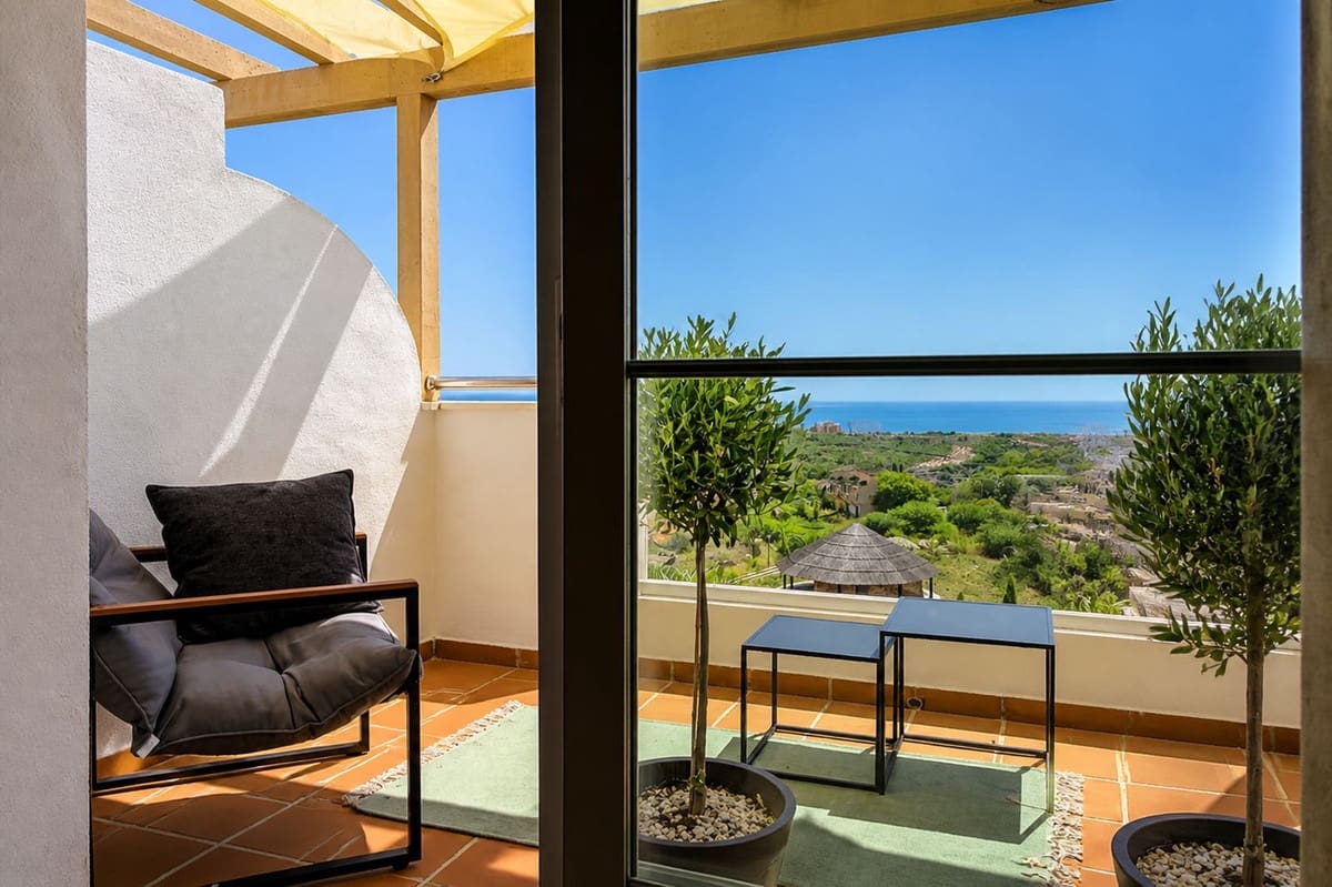 3 quarto Apartamento para venda em Manilva com piscina - 385 000 € (Ref: 10026985)
