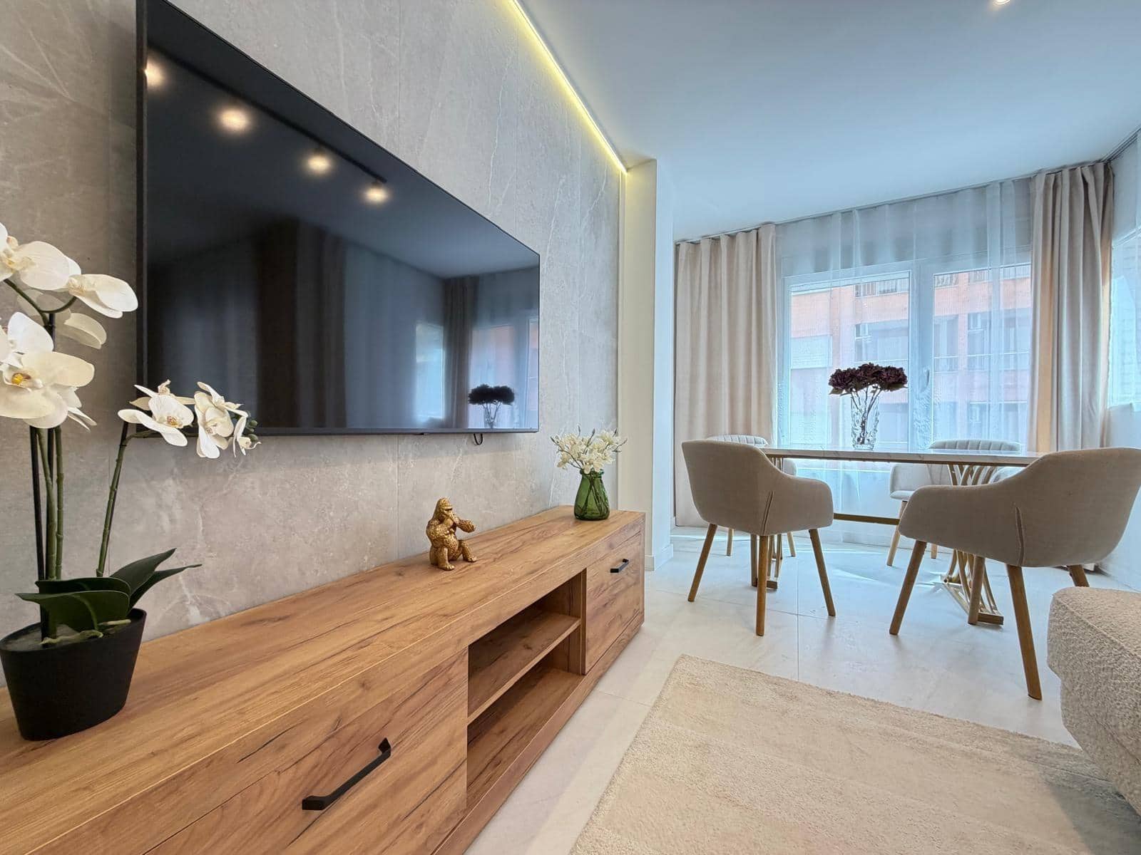 Apartamento de 4 habitaciones en Torrevieja en venta - 285.000 € (Ref: 10026992)