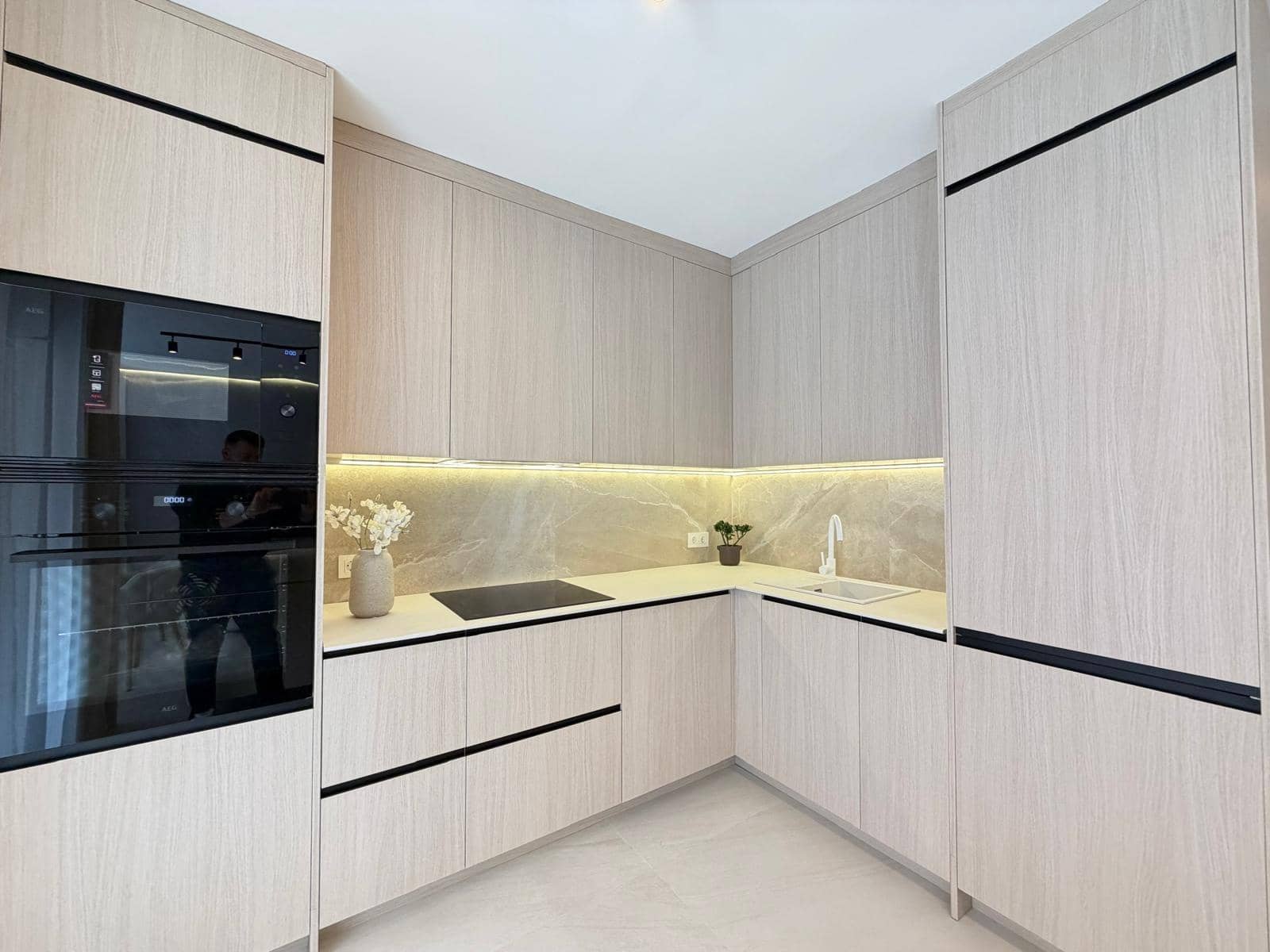 Apartamento de 4 habitaciones en Torrevieja en venta - 285.000 € (Ref: 10026992)