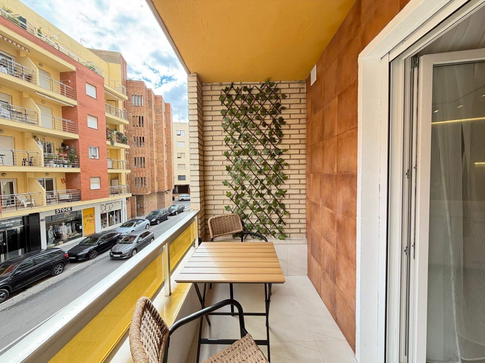 Apartamento de 4 habitaciones en Torrevieja en venta - 285.000 € (Ref: 10026992)