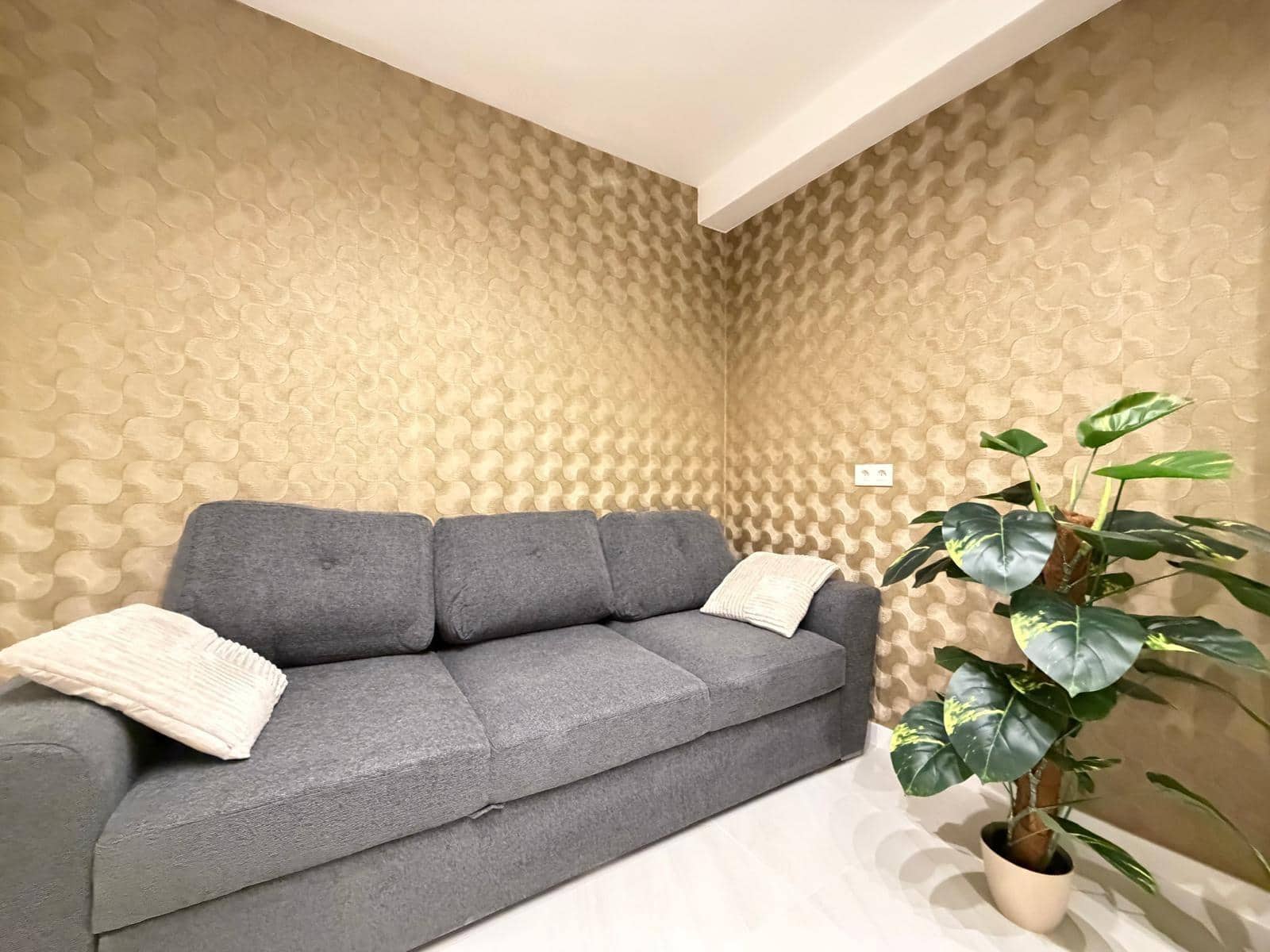 Apartamento de 4 habitaciones en Torrevieja en venta - 285.000 € (Ref: 10026992)