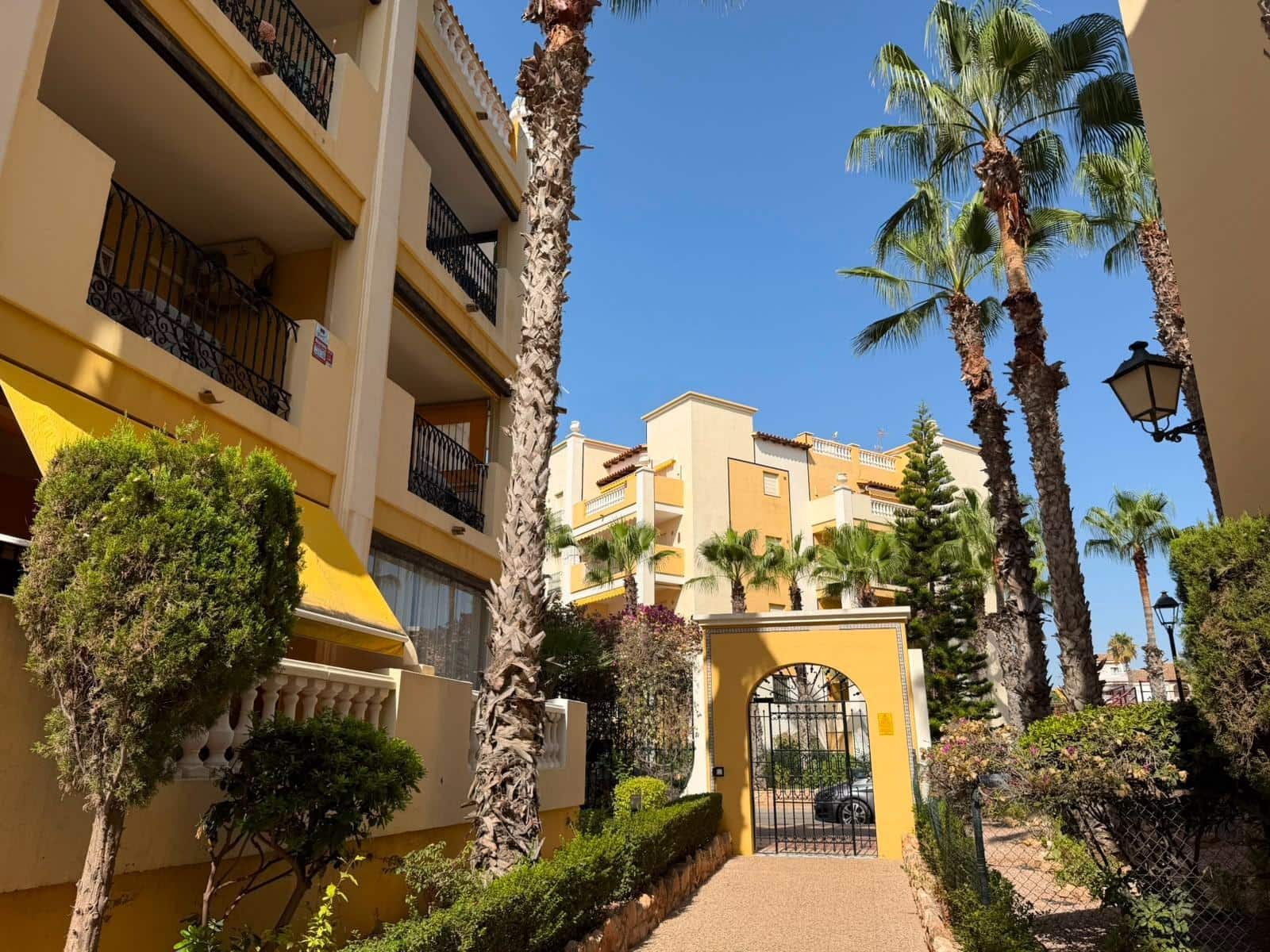 3 sypialnia Apartament na sprzedaż w Torrevieja - 320 000 € (Ref: 10026993)
