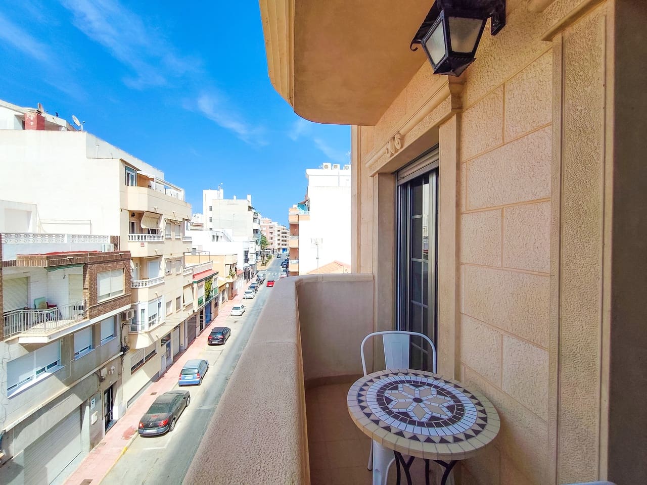 3 makuuhuone Huoneisto myytävänä paikassa Torrevieja mukana 
autotalli - 239 900 € (Ref: 10026995)