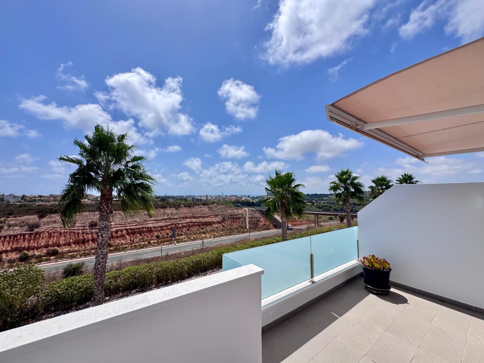 3 soveværelse Byhus til salg i Cabo Roig med garage - € 349.900 (Ref: 10026998)