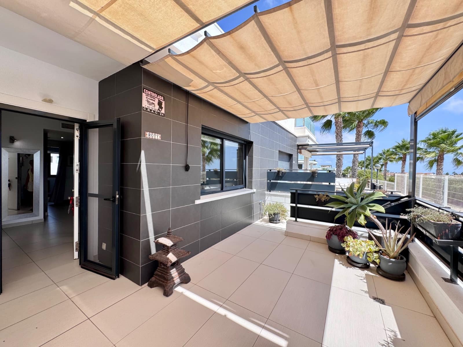3 soveværelse Byhus til salg i Cabo Roig med garage - € 349.900 (Ref: 10026998)