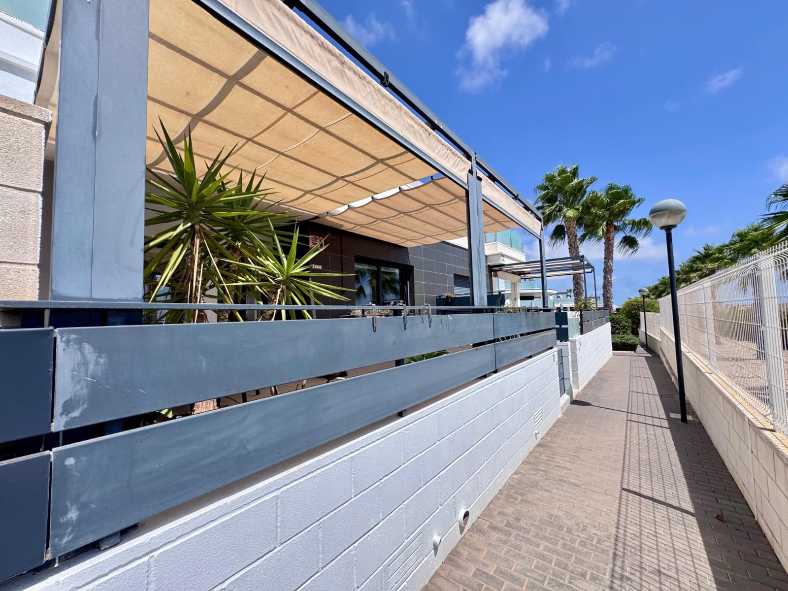 3 soveværelse Byhus til salg i Cabo Roig med garage - € 349.900 (Ref: 10026998)
