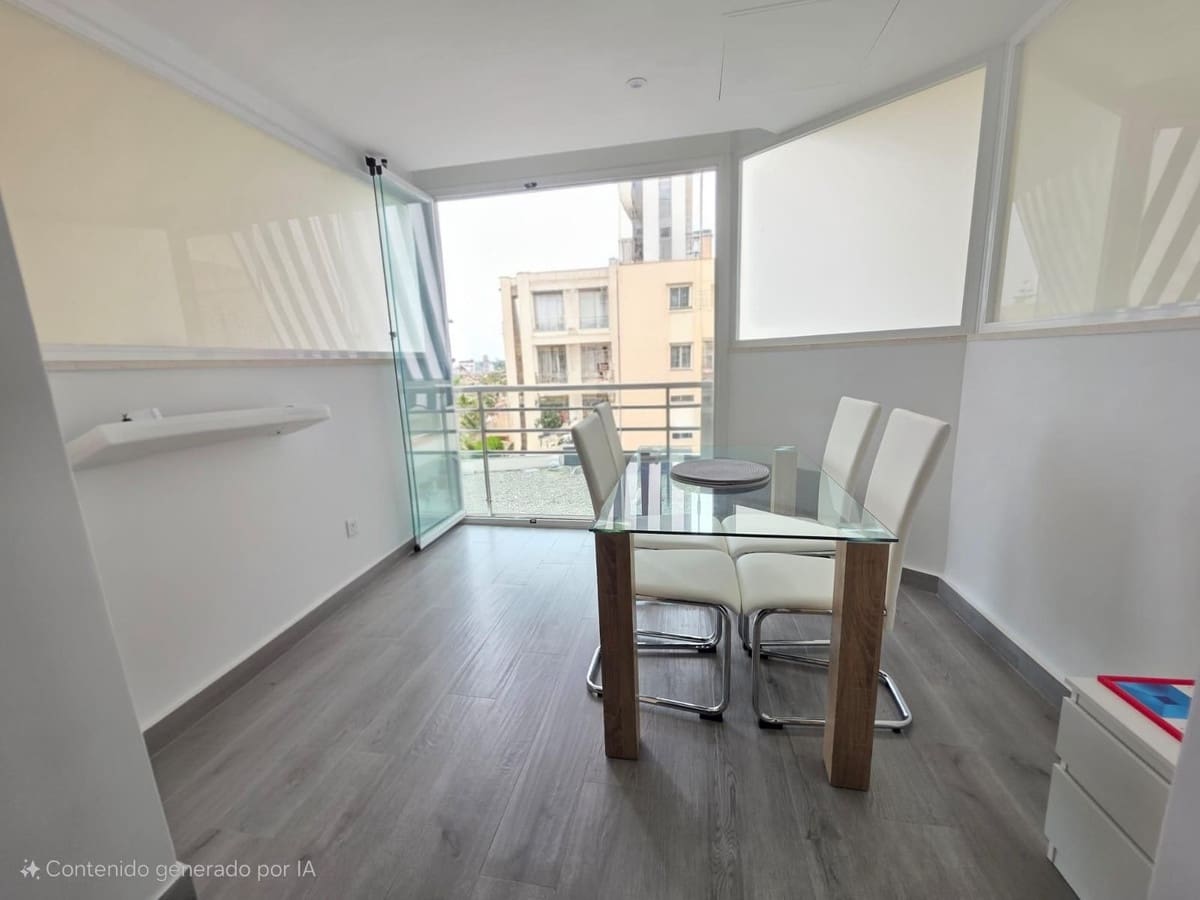 2 makuuhuone Huoneisto myytävänä paikassa San Luis de Sabinillas mukana uima-altaan - 260 000 € (Ref: 10027865)