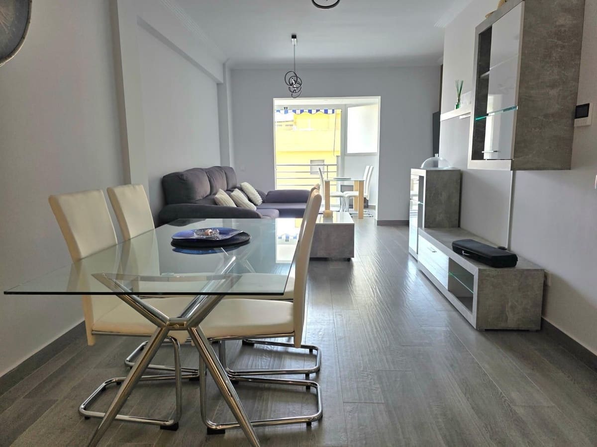 2 makuuhuone Huoneisto myytävänä paikassa San Luis de Sabinillas mukana uima-altaan - 260 000 € (Ref: 10027865)