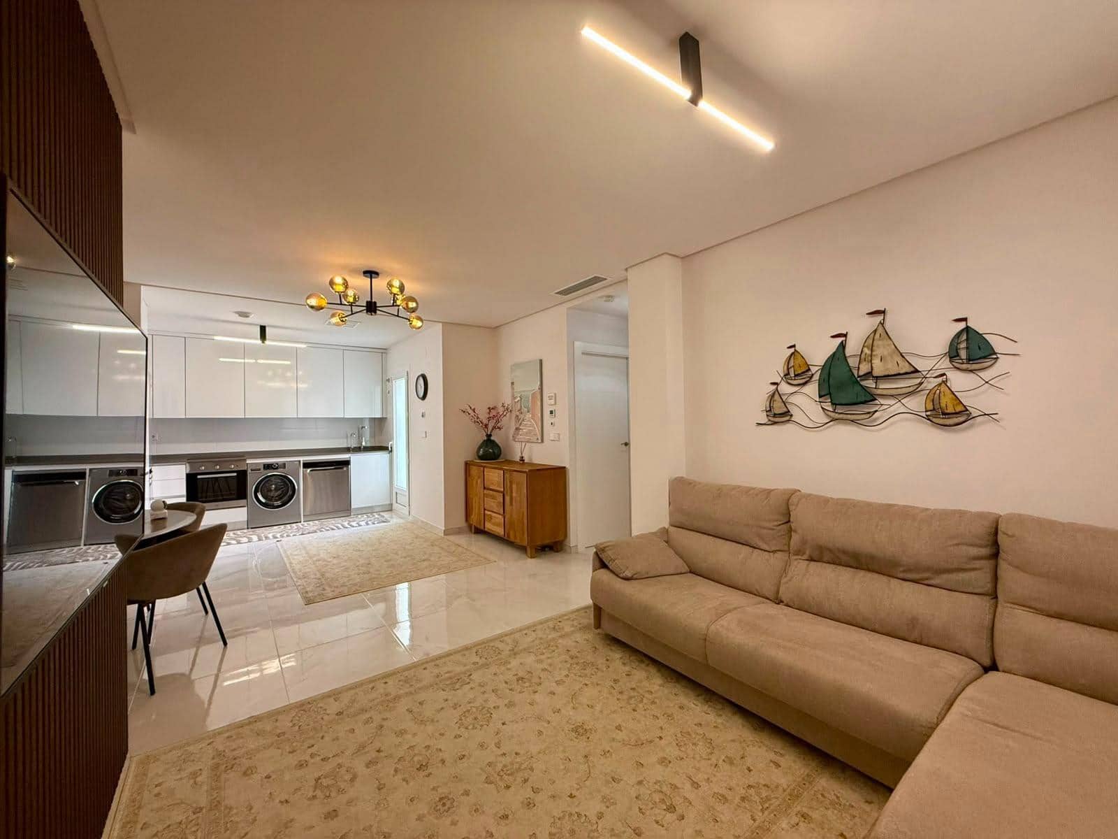 2 soverom Leilighet til salgs i Torrevieja med svømmebasseng - € 249 000 (Ref: 10027867)