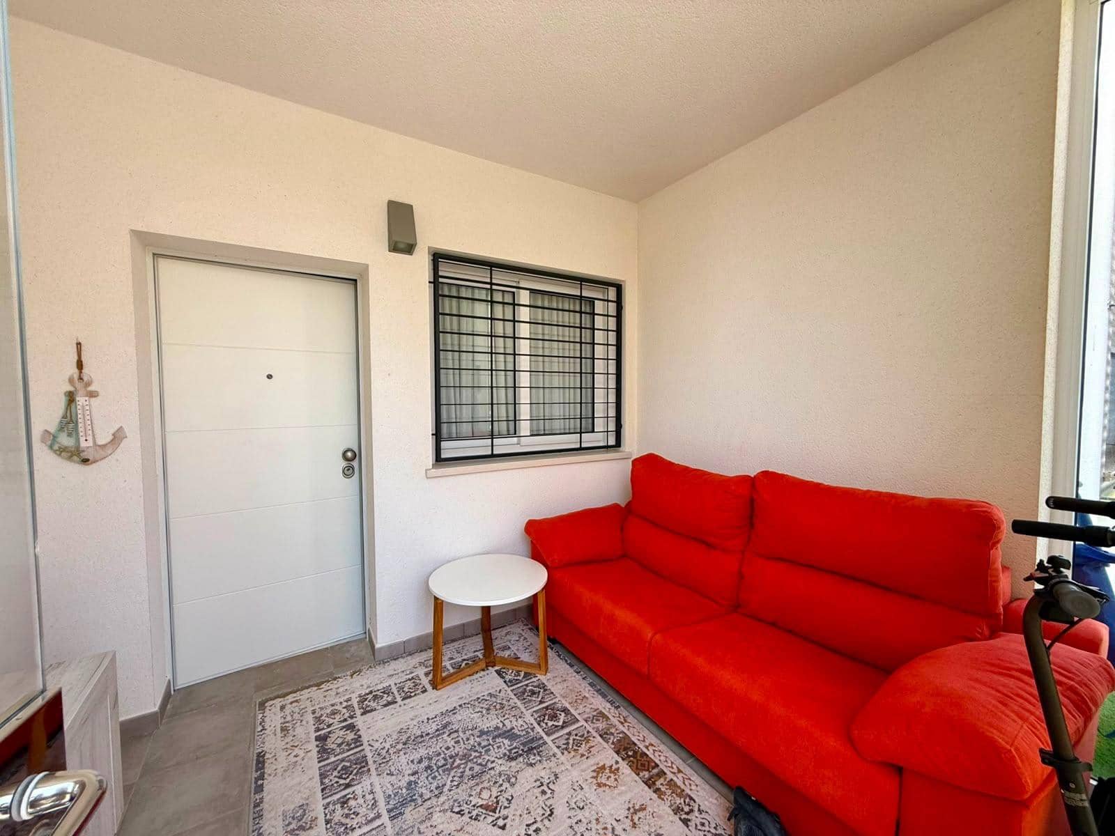 2 soverom Leilighet til salgs i Torrevieja med svømmebasseng - € 249 000 (Ref: 10027867)