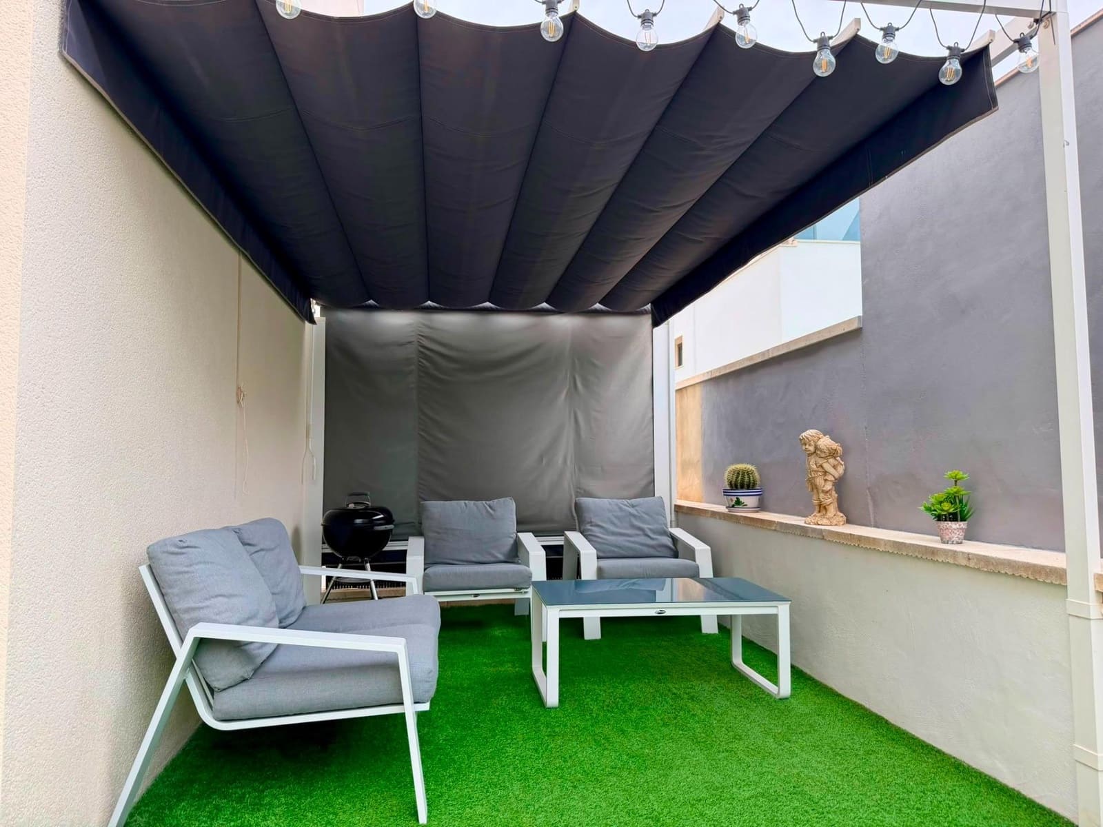2 soverom Leilighet til salgs i Torrevieja med svømmebasseng - € 249 000 (Ref: 10027867)