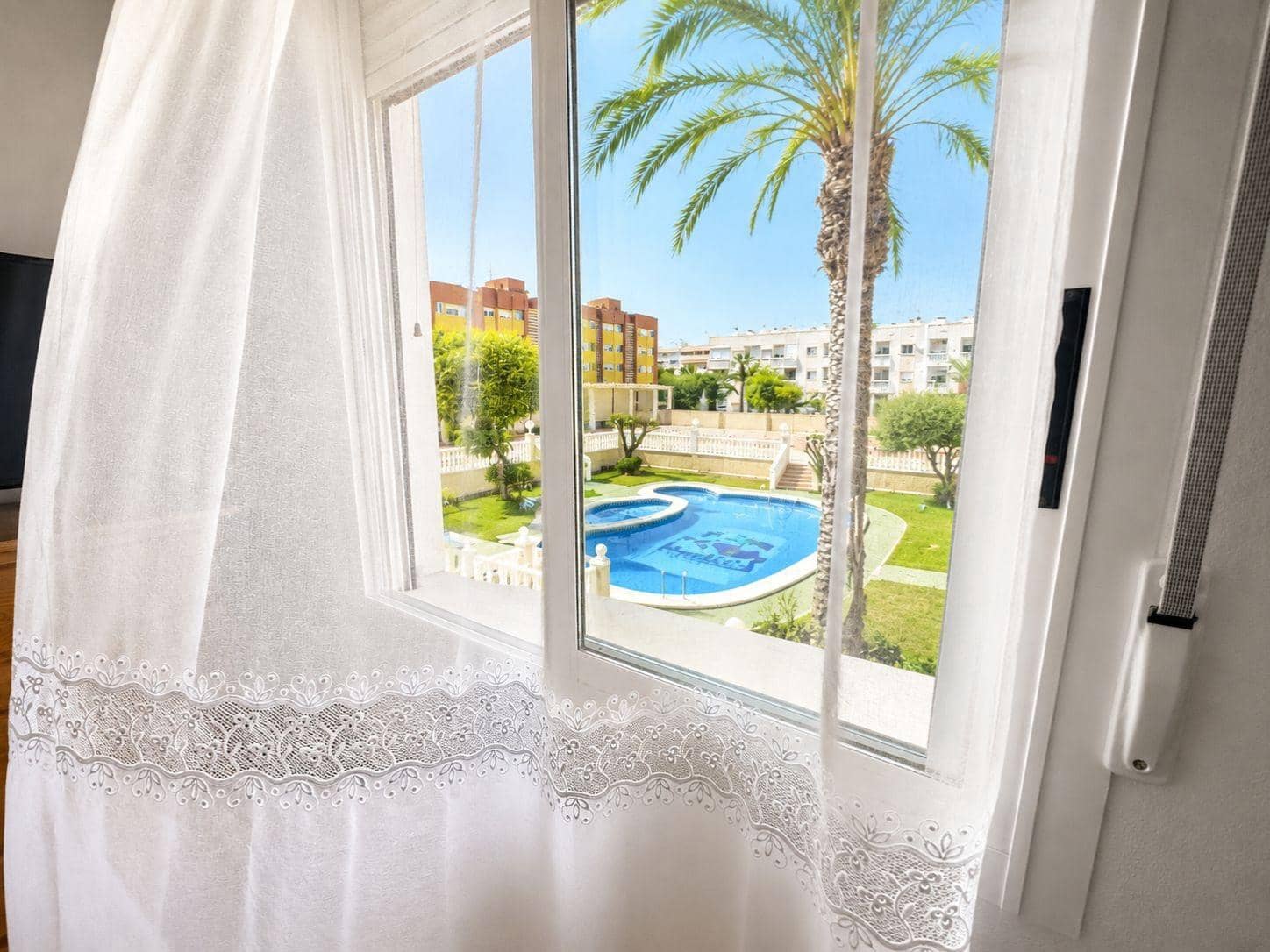 2 quarto Apartamento para venda em Torrevieja com piscina - 165 000 € (Ref: 10027870)