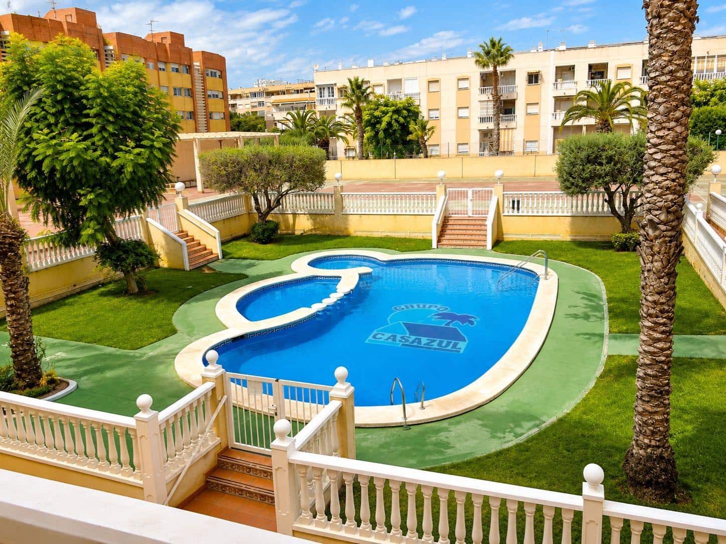 2 quarto Apartamento para venda em Torrevieja com piscina - 165 000 € (Ref: 10027870)