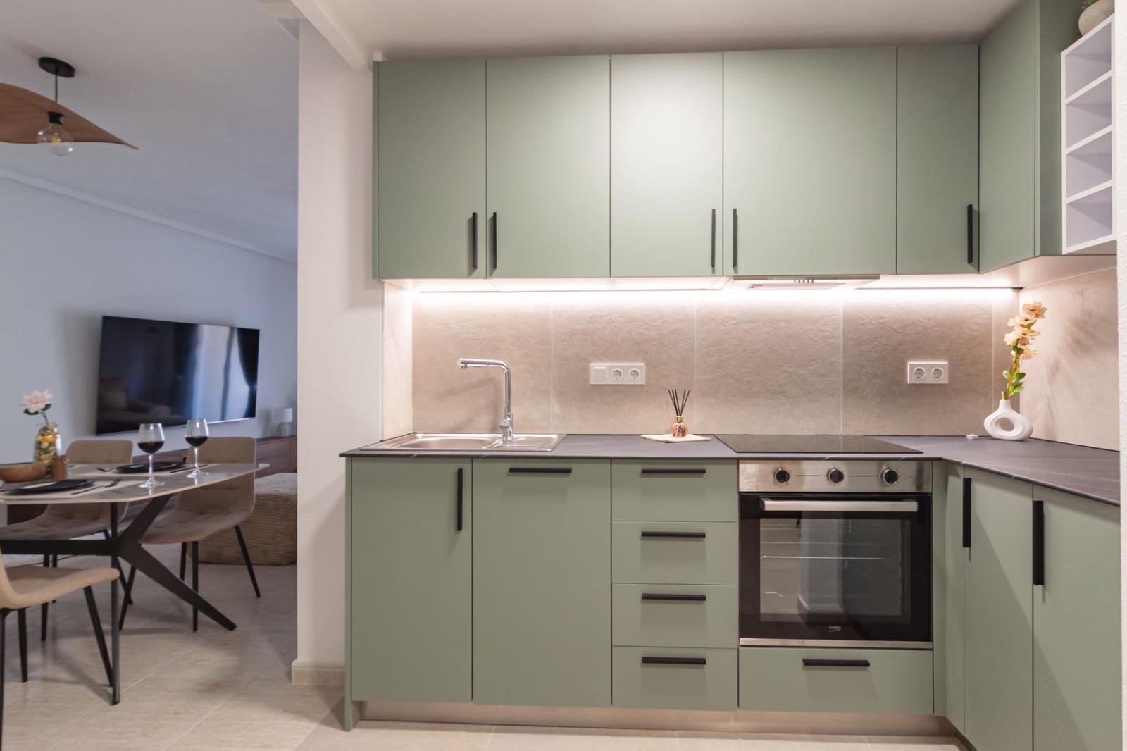 Apartamento de 3 habitaciones en Torrevieja en venta - 194.990 € (Ref: 10027872)