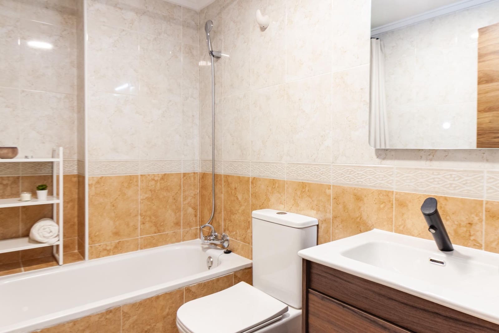 Apartamento de 3 habitaciones en Torrevieja en venta - 194.990 € (Ref: 10027872)
