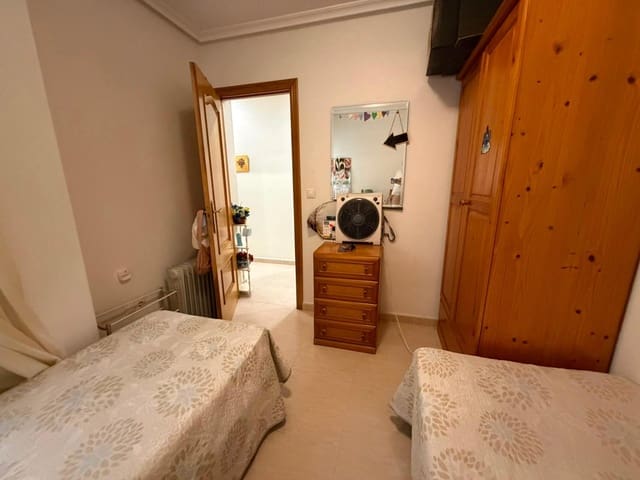Apartamento de 2 habitaciones en Las Piscinas Naturales, Torrevieja en venta - 159.900 € (Ref: 10029222)