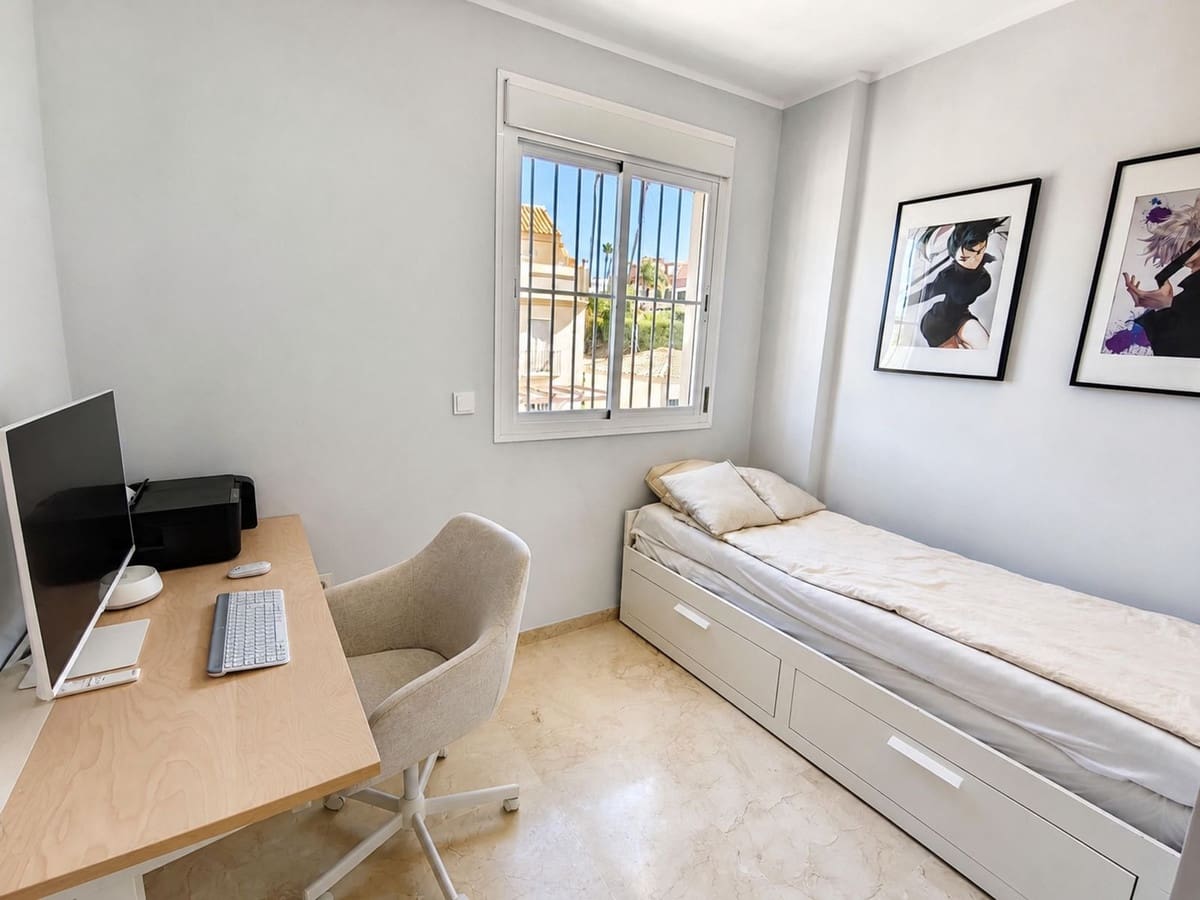 3 Zimmer Haus zu verkaufen in La Duquesa / Puerto de la Duquesa mit Pool Garage - 399.000 € (Ref: 10030222)