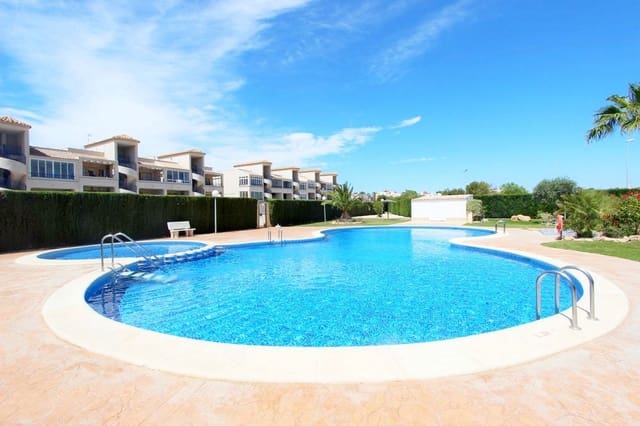 2 chambre Appartement à vendre à Punta Prima, Orihuela avec piscine garage - 153 000 € (Ref: 10031672)